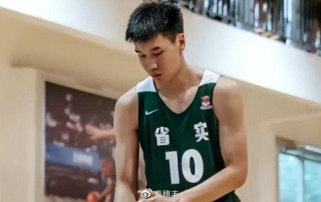 为什么竞争能促进篮球运动员的心理成长_0